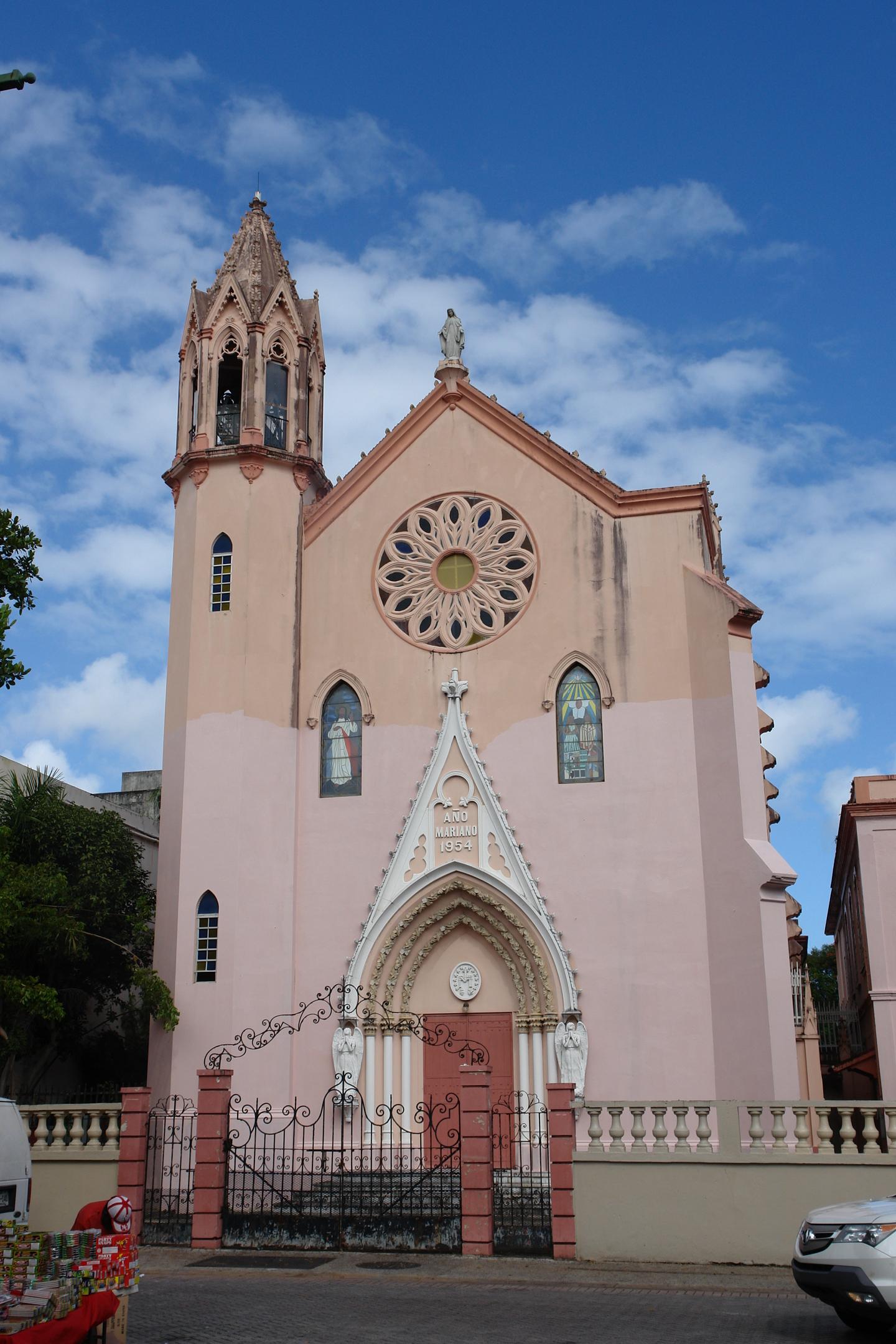 Colegio La Milagrosa - San Juan (Río Piedras) - 2011 00001
